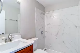 1960 Gregory Dr, Tampa, FL 33613 - Photo 32