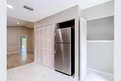 1960 Gregory Drive, Tampa, FL 33613 - Photo 16