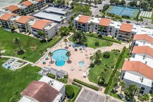 895 S Gulfview Blvd, Clearwater Beach, FL 33767 - Photo 4