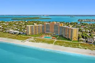 880 Mandalay Ave, Clearwater Beach, FL 33767 - Photo 2