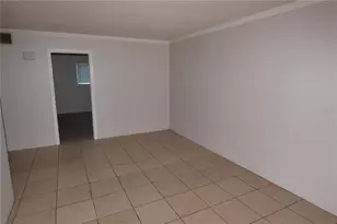 800 Tyrone Blvd N, Saint Petersburg, FL 33710 - Photo 2