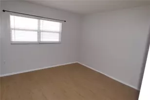 121 3rd Ave N, Saint Petersburg, FL 33701 - Photo 4
