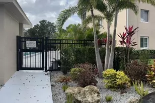 2737 Enterprise Road E, Clearwater, FL 33759 - Photo 30