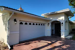 3666 Belle Vista Dr E, Saint Pete Beach, FL 33706 - Photo 1