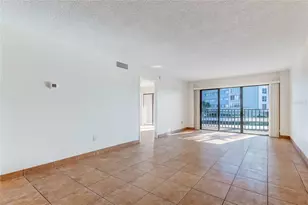 51 Island Way, Clearwater Beach, FL 33767 - Photo 22