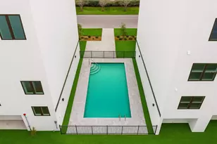 11605 1st St E, Treasure Island, FL 33706 - Photo 52