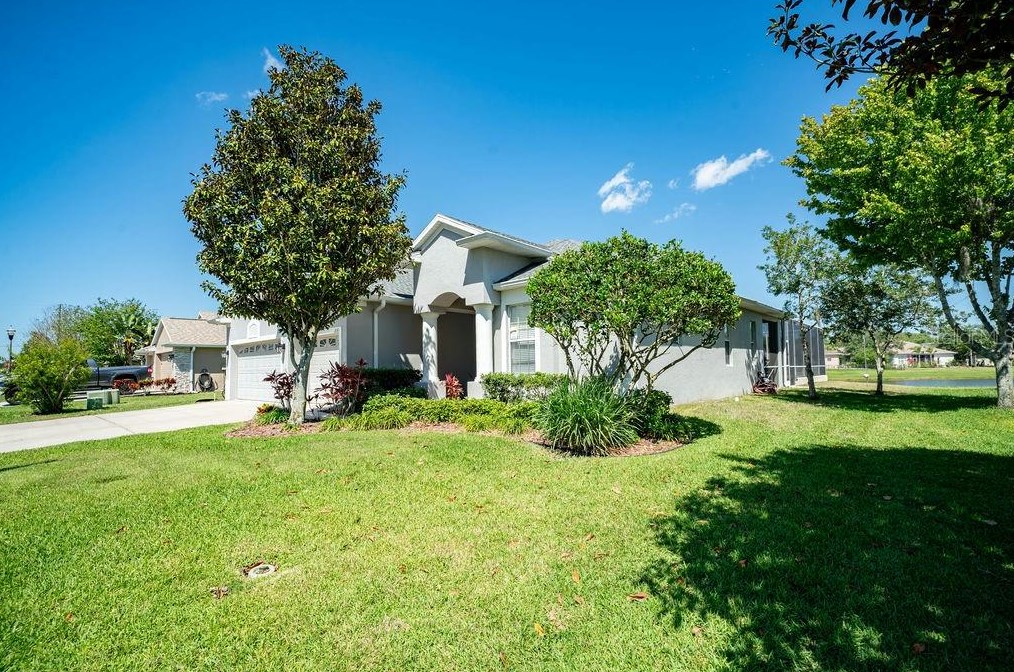 2130 Tarragon Ln, New Port Richey FL  34655-4112 exterior