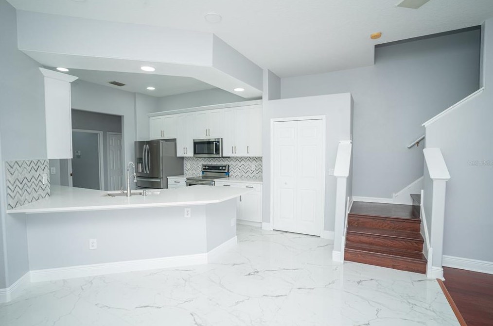 2130 Tarragon Ln, New Port Richey FL  34655-4112 exterior