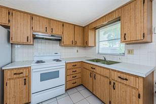 3423 Eisenhower Dr, Holiday, FL 34691 - Photo 18