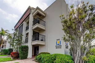 895 S Gulfview Blvd, Clearwater, FL 33767 - Photo 2