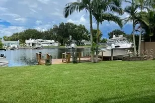 134 Carlyle Dr, Palm Harbor, FL 34683 - Photo 24