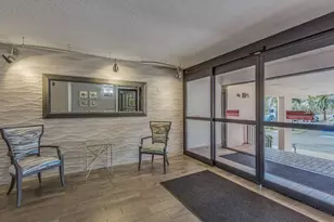 51 Island Way, Clearwater Beach, FL 33767 - Photo 2