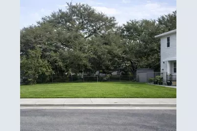 31st Street S, Saint Petersburg, FL 33712 - Photo 1