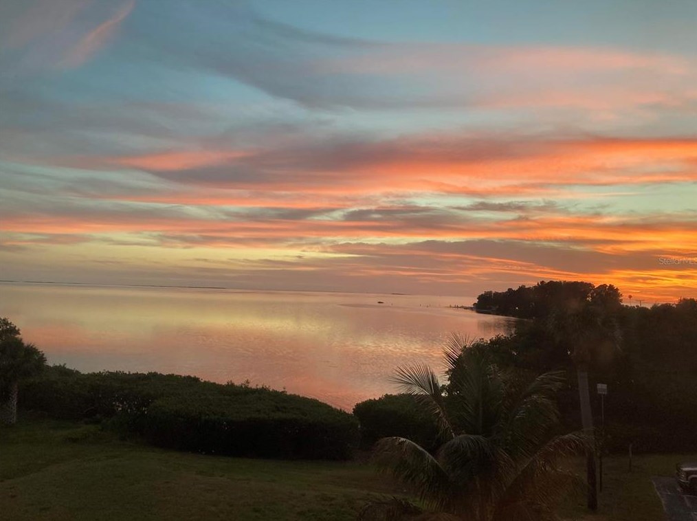 1723 Gulf Rd #305, Tarpon Springs, FL 34689
