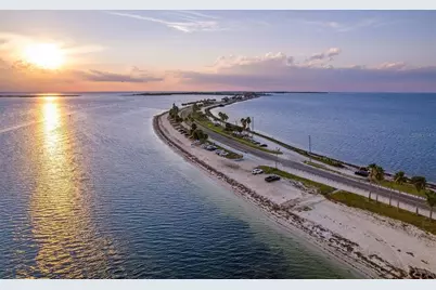 200 Woodette Drive #TR-B (102W), Dunedin, FL 34698 - Photo 58