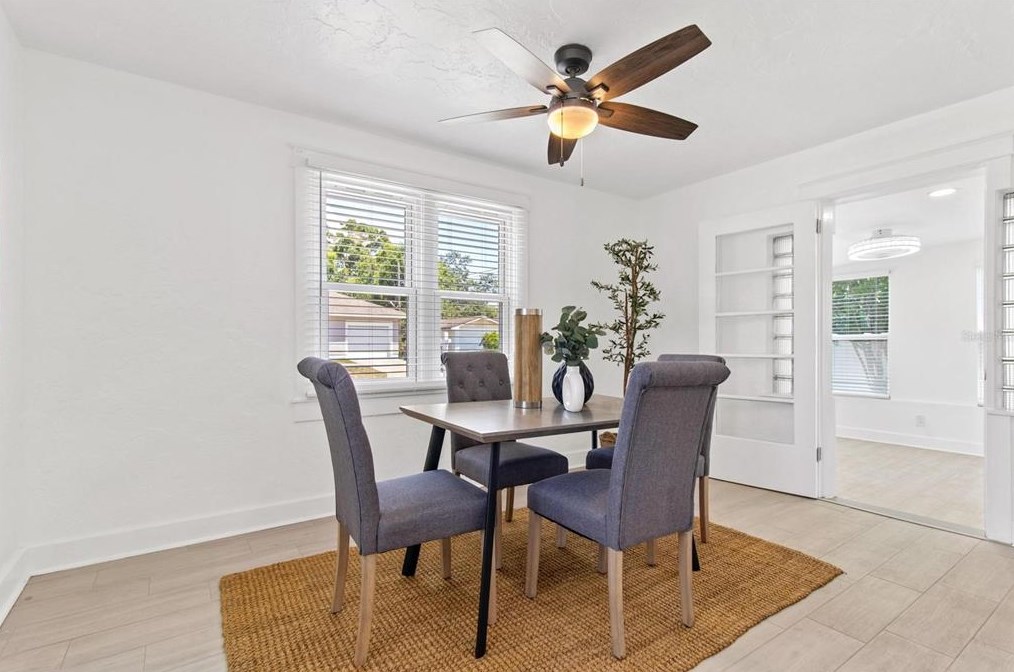 5100 6th Ave, Saint Petersburg FL  33710-7312 exterior