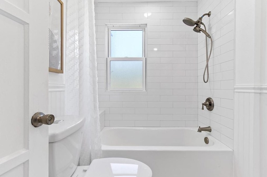 5100 6th Ave, Saint Petersburg FL  33710-7312 exterior