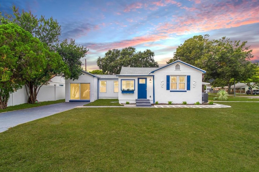 5100 6th Ave, Saint Petersburg FL  33710-7312 exterior