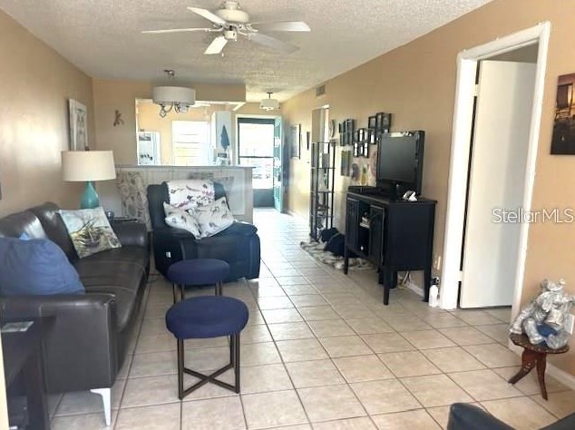 9123 Mission Oaks Blvd, Largo, FL 33776