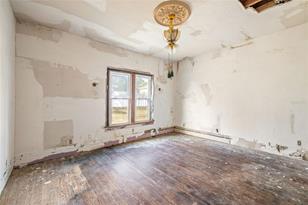 553 Division St, Tarpon Springs, FL 34689 - Photo 12