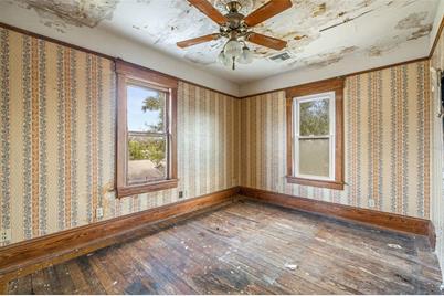553 Division Street, Tarpon Springs, FL 34689 - Photo 24