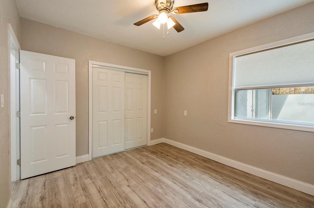 3922 Miramar Way, Saint Petersburg FL  33705-3940 exterior