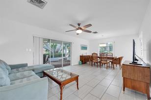 114 8th St - Photo 4