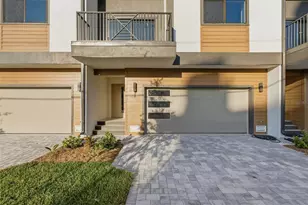 11605 1st St E, Treasure Island, FL 33706 - Photo 8