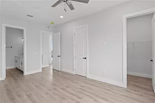 11605 1st St E, Treasure Island, FL 33706 - Photo 34