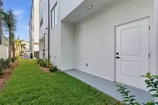 11605 1st St E, Treasure Island, FL 33706 - Photo 12