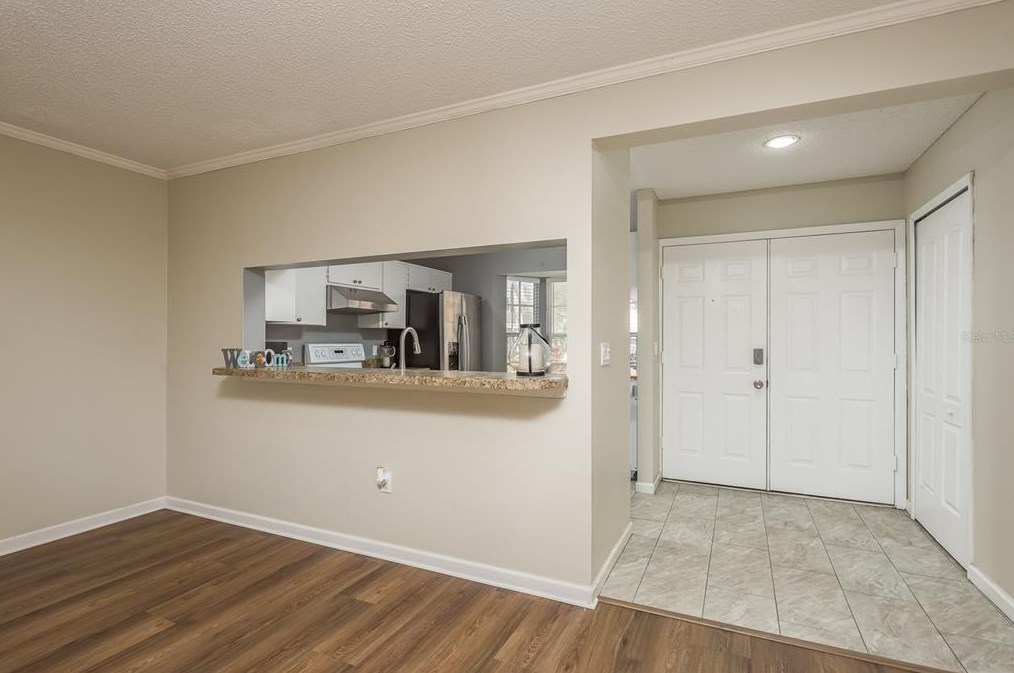 2394 Gun Flint Trl, Palm Harbor FL  34683-2454 exterior