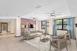 1201 Asturia Way, Saint Petersburg, FL 33705-4637