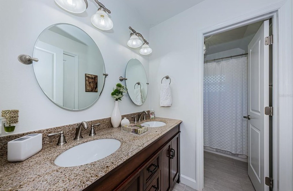 2219 Occident St, Tampa FL  33629-5423 exterior