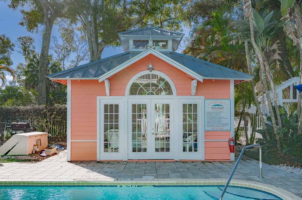 3002 Cleveland St, Tampa FL  33609-3194 exterior