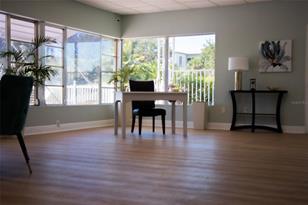 2011 58th Ave N #7, Saint Petersburg, FL 33714