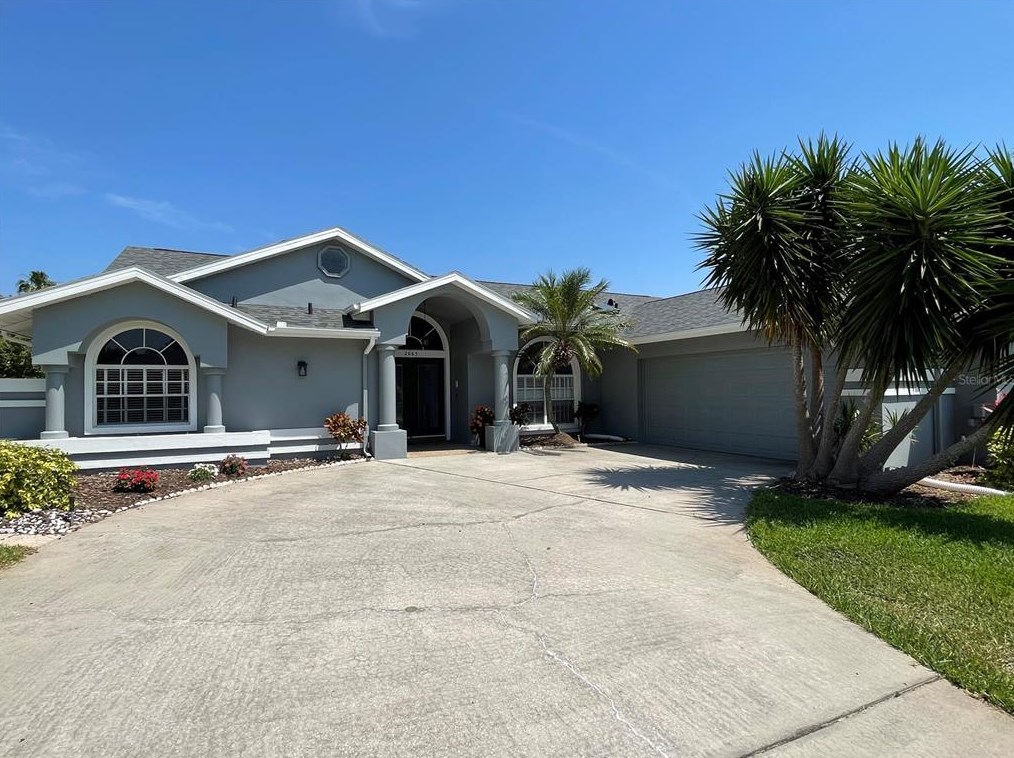 2663 Resnik Cir, Palm Harbor, FL 34683-7217