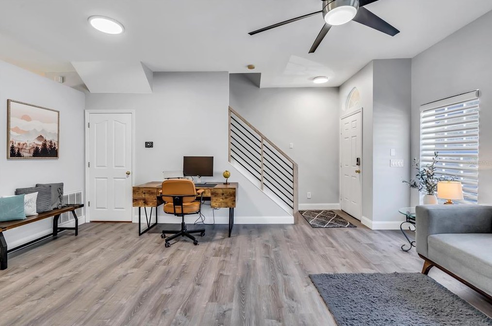 10117 Farmingdale Pl, Tampa FL  33624-5419 exterior