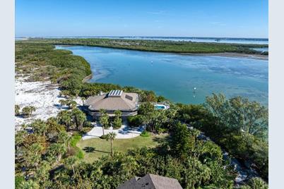 1198 Mandalay Point, Clearwater, FL 33767 - Photo 4