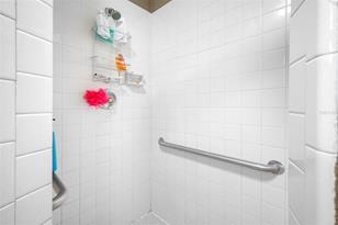 1010 35th St N - Photo 32