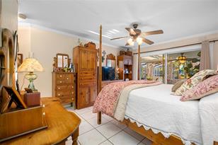 1010 35th St N - Photo 28