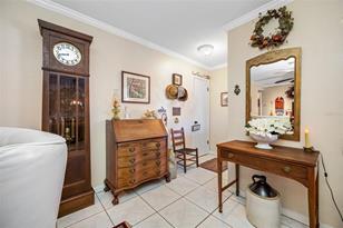 1010 35th St N - Photo 4