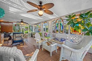 1010 35th St N - Photo 34