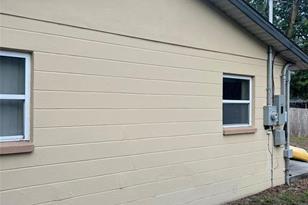 11600 109th St - Photo 6