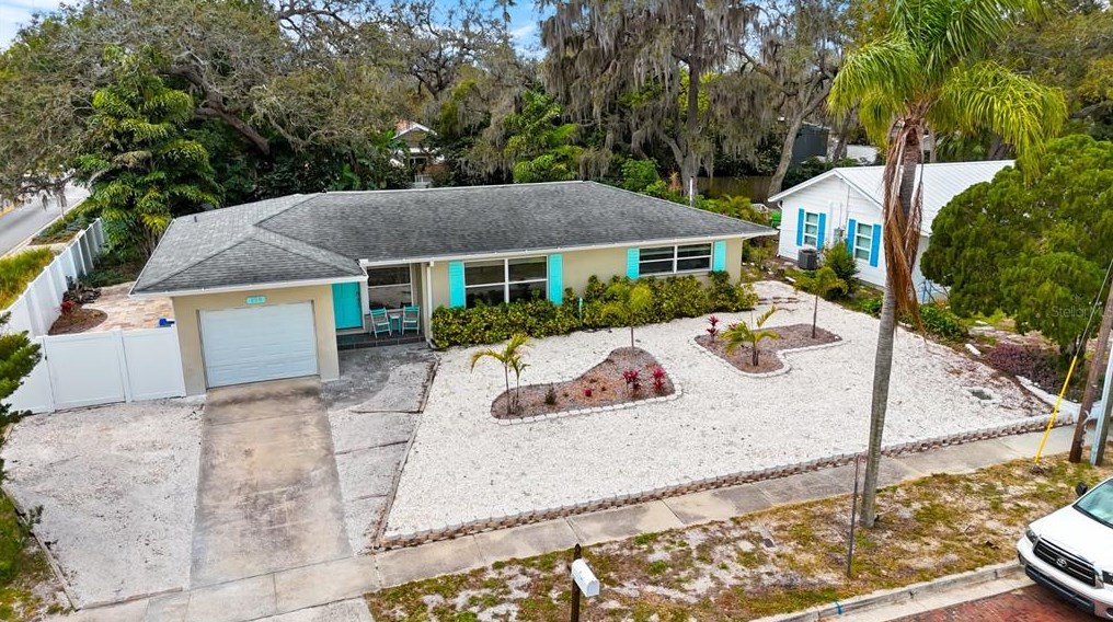 559 Locklie St, Dunedin, FL 34698-7629