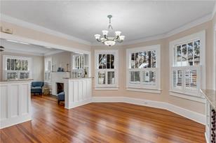 536 Scotland St - Photo 6