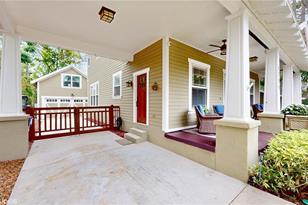 1745 San Mateo Dr - Photo 4