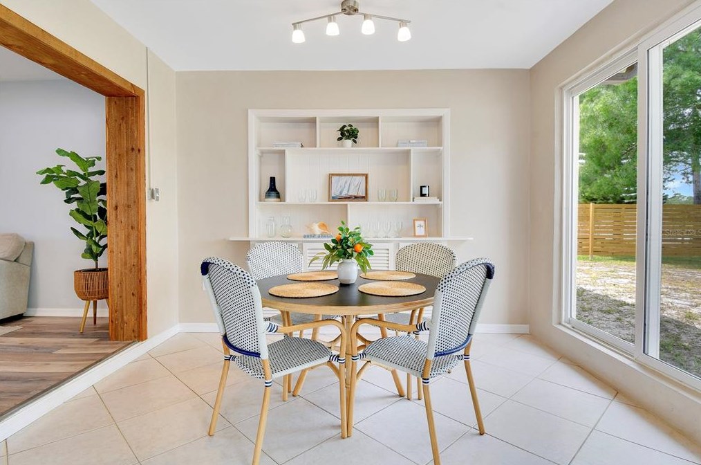 381 Westwinds Dr, Palm Harbor FL  34683-1041 exterior