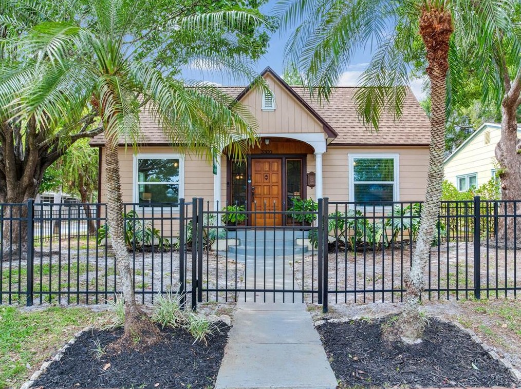 3300 8th Ave, Saint Petersburg, FL 33713-6502