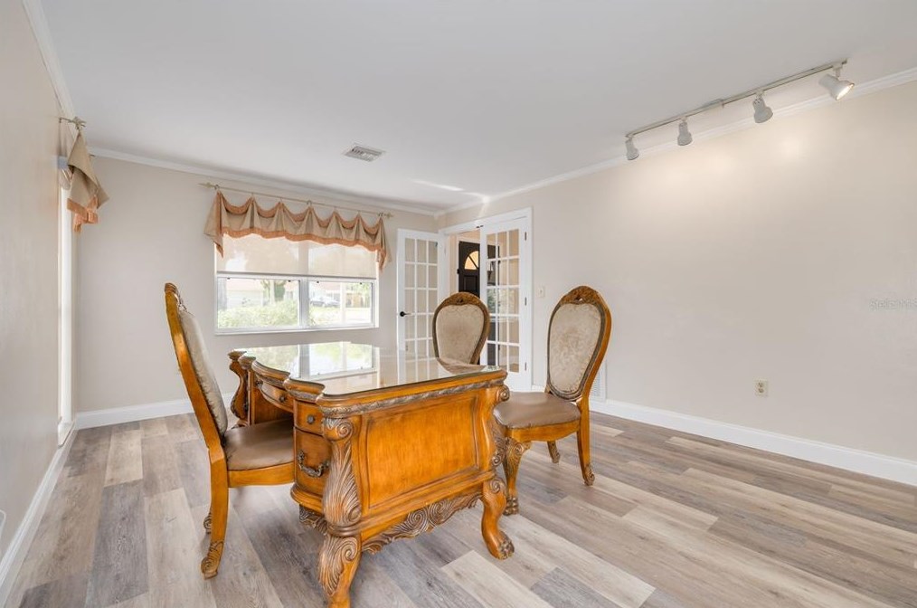 1417 Nebraska Ave, Palm Harbor FL  34683-4121 exterior