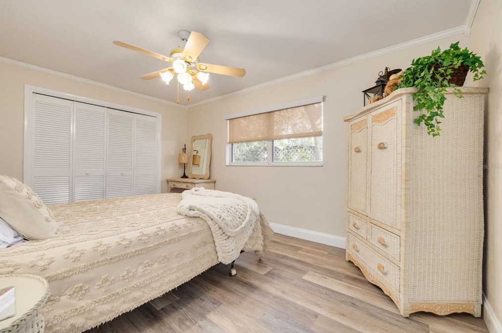 1417 Nebraska Ave, Palm Harbor FL  34683-4121 exterior